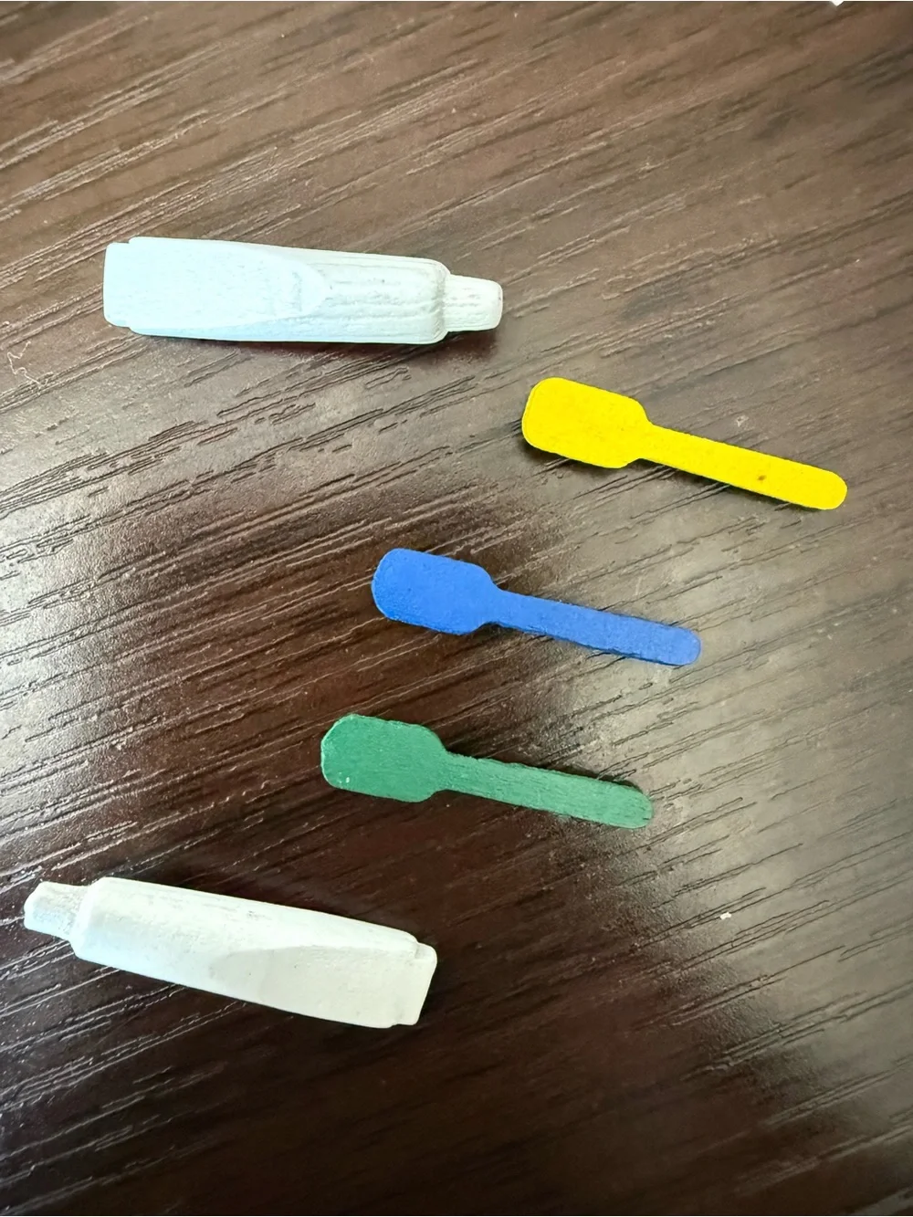 Vintage 1:12 Dollhouse Bathroom accessories- toothbrushes and toothpaste